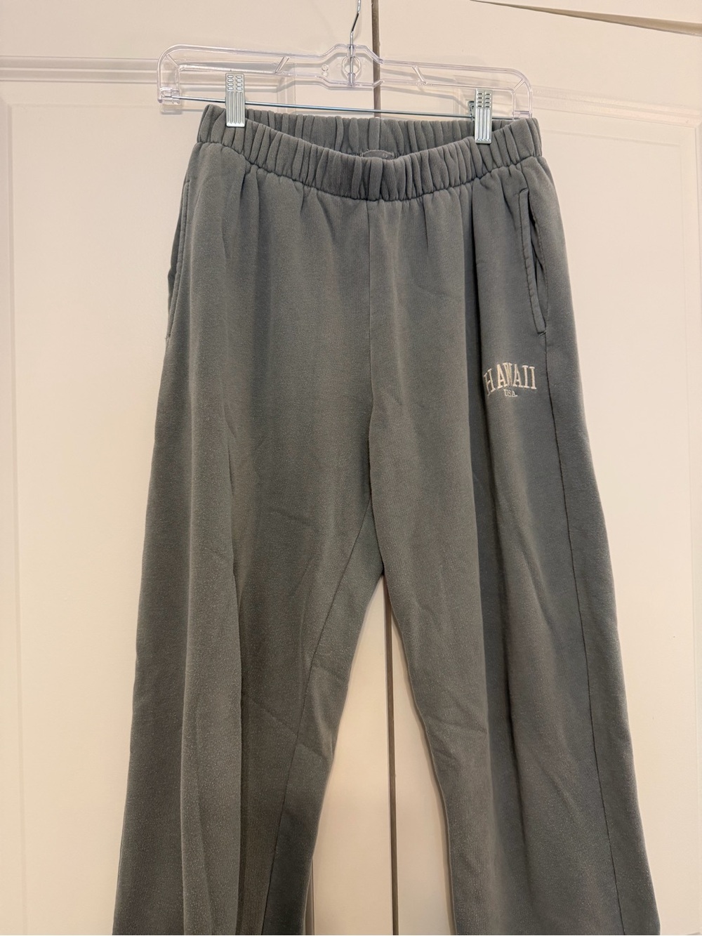 Brandy Melville Green Gray 'Hawaii' Embroidered Sweatpants
